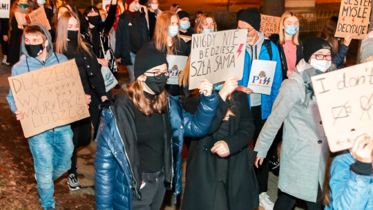 ?Spacer? odsłona druga. Kobiety i nie tylko w obronie wolności [wideo]