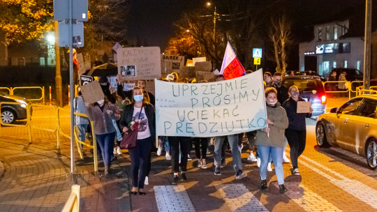 ?Spacer? odsłona druga. Kobiety i nie tylko w obronie wolności [wideo]