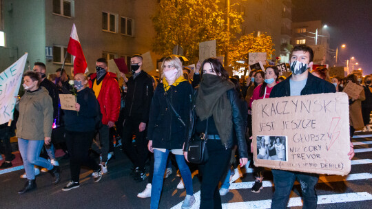 ?Spacer? odsłona druga. Kobiety i nie tylko w obronie wolności [wideo]