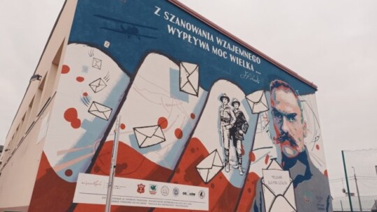 Mural na LO oficjalnie odsłonięty