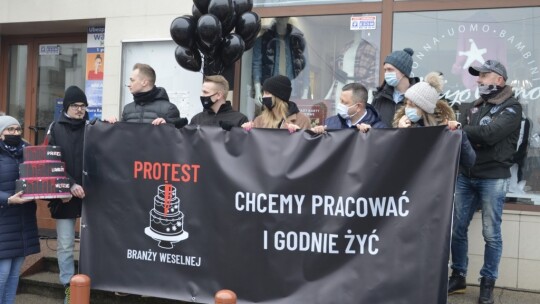 Garwolin włączył się w protest branży weselnej [wideo]