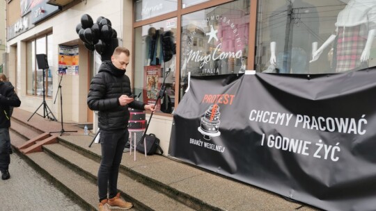 Garwolin włączył się w protest branży weselnej [wideo]