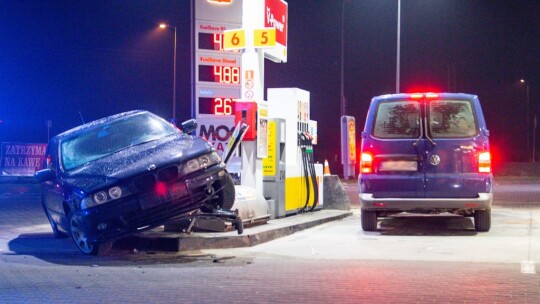 Piątkowe szaleństwa na drogach. W sobotę dwa wypadki przy Mazowieckiej