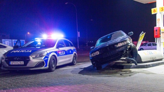 Piątkowe szaleństwa na drogach. W sobotę dwa wypadki przy Mazowieckiej