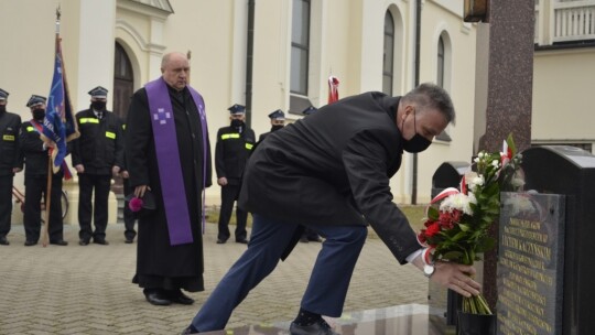 Łaskarzew: Pamiętają o Wanatach i Żołnierzach Niezłomnych