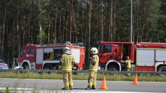 Tir przygniótł osobówkę. S17 zablokowana