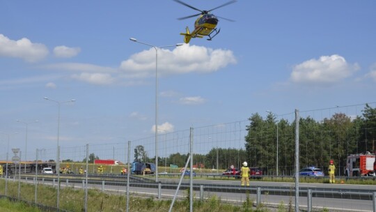 Tir przygniótł osobówkę. S17 zablokowana