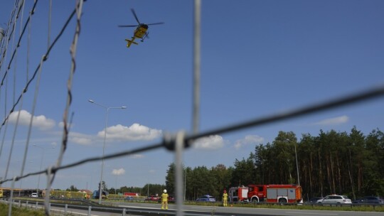 Tir przygniótł osobówkę. S17 zablokowana