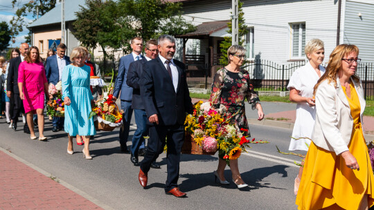 Barwne dożynki w Miastkowie Kościelnym 