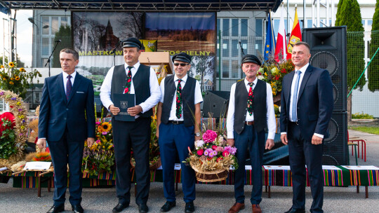 Barwne dożynki w Miastkowie Kościelnym 