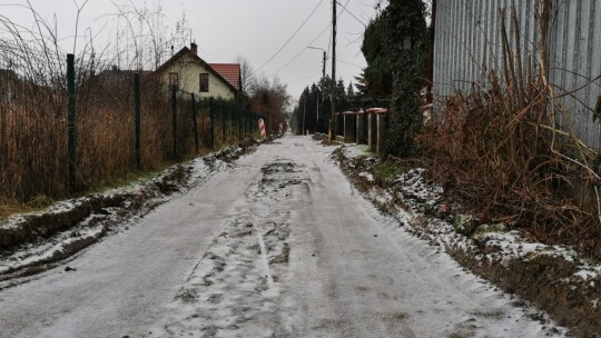 Remont Dłużniewskiego wstrzymany. "Mieszkańcy upokorzeni"