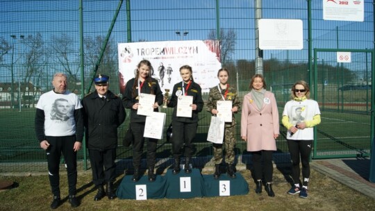 Na sportowo LO w Żelechowie uczciło pamięć Żołnierzy Wyklętych