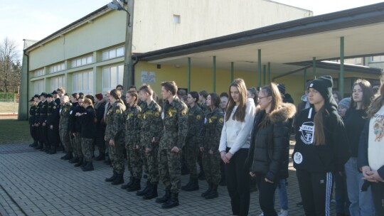 Na sportowo LO w Żelechowie uczciło pamięć Żołnierzy Wyklętych
