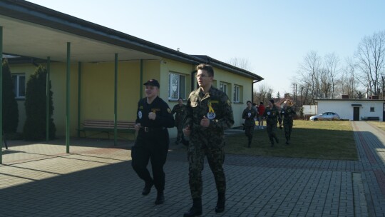 Na sportowo LO w Żelechowie uczciło pamięć Żołnierzy Wyklętych