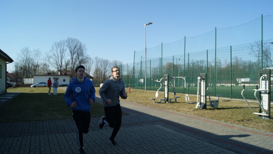 Na sportowo LO w Żelechowie uczciło pamięć Żołnierzy Wyklętych