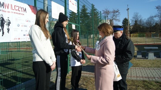 Na sportowo LO w Żelechowie uczciło pamięć Żołnierzy Wyklętych