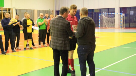 Samorządowcy Maciejowic najlepsi w futsalu