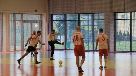 Samorządowcy Maciejowic najlepsi w futsalu