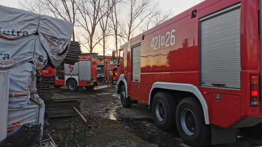 Pożar w budynku stolarni