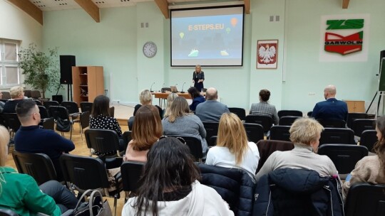 Projekt E-Steps w Ekonomiku