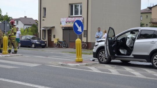 Potrącenie rowerzysty na przejściu dla pieszych