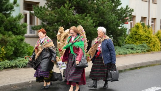 W deszczu dziękowali za plony