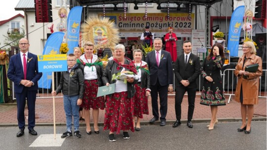 W deszczu dziękowali za plony