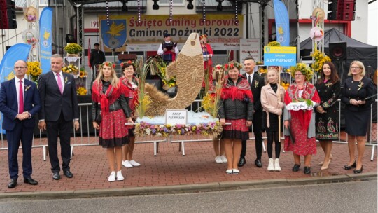 W deszczu dziękowali za plony