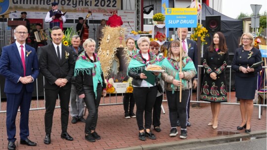 W deszczu dziękowali za plony