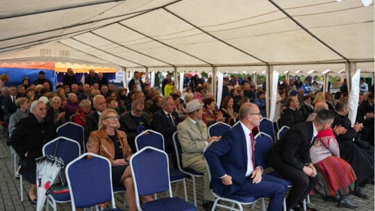 W deszczu dziękowali za plony