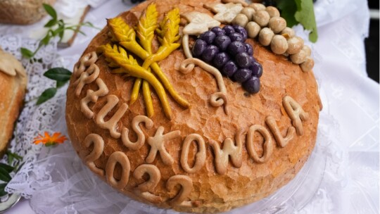 W deszczu dziękowali za plony