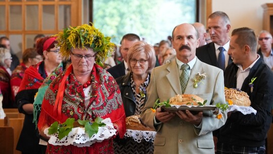 W deszczu dziękowali za plony