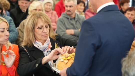 W deszczu dziękowali za plony