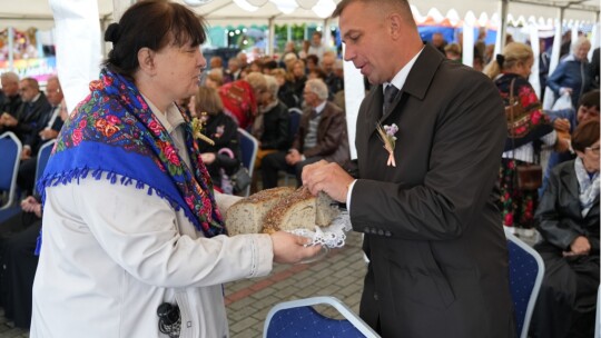 W deszczu dziękowali za plony