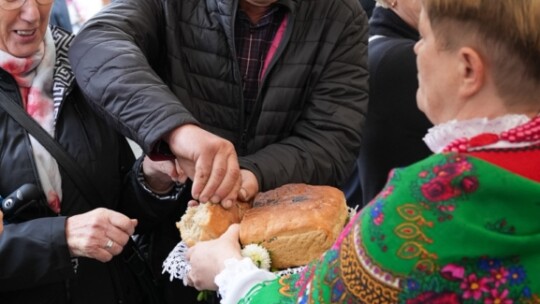 W deszczu dziękowali za plony