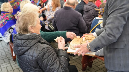 W deszczu dziękowali za plony