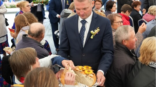 W deszczu dziękowali za plony