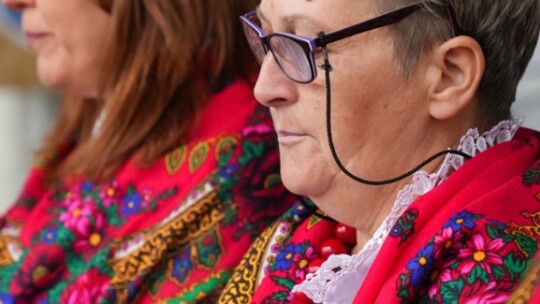 W deszczu dziękowali za plony