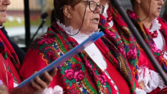 W deszczu dziękowali za plony