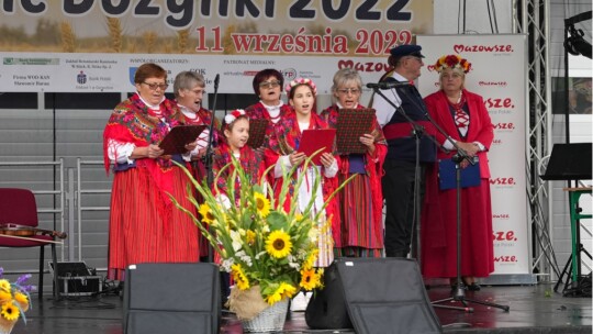 W deszczu dziękowali za plony