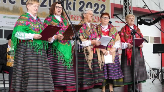 W deszczu dziękowali za plony