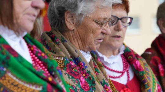 W deszczu dziękowali za plony