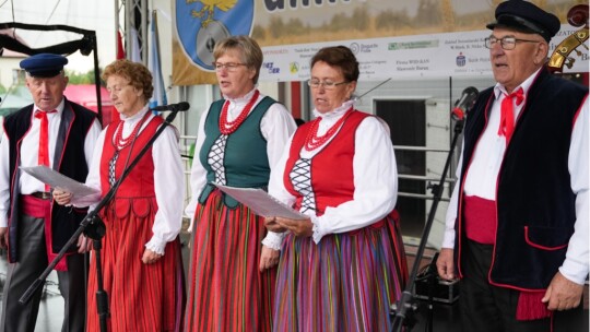 W deszczu dziękowali za plony