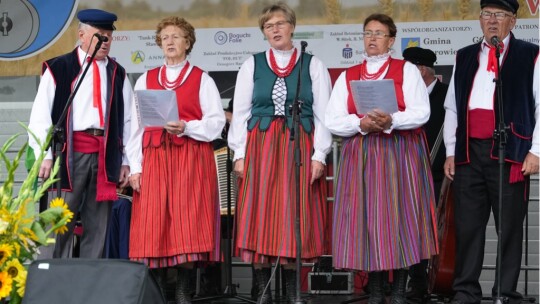 W deszczu dziękowali za plony