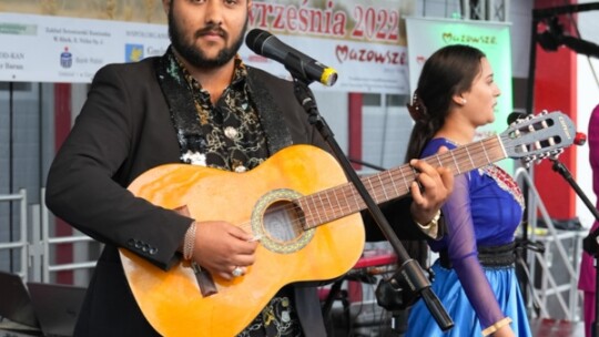 W deszczu dziękowali za plony