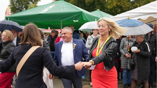 W deszczu dziękowali za plony