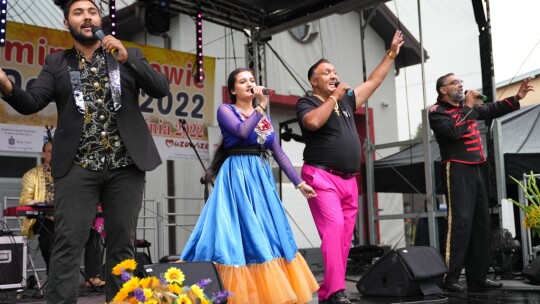 W deszczu dziękowali za plony