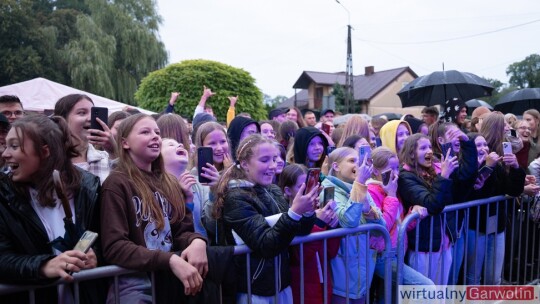 W deszczu dziękowali za plony