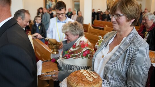 W deszczu dziękowali za plony