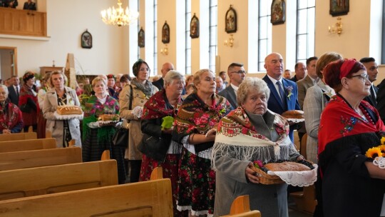 W deszczu dziękowali za plony